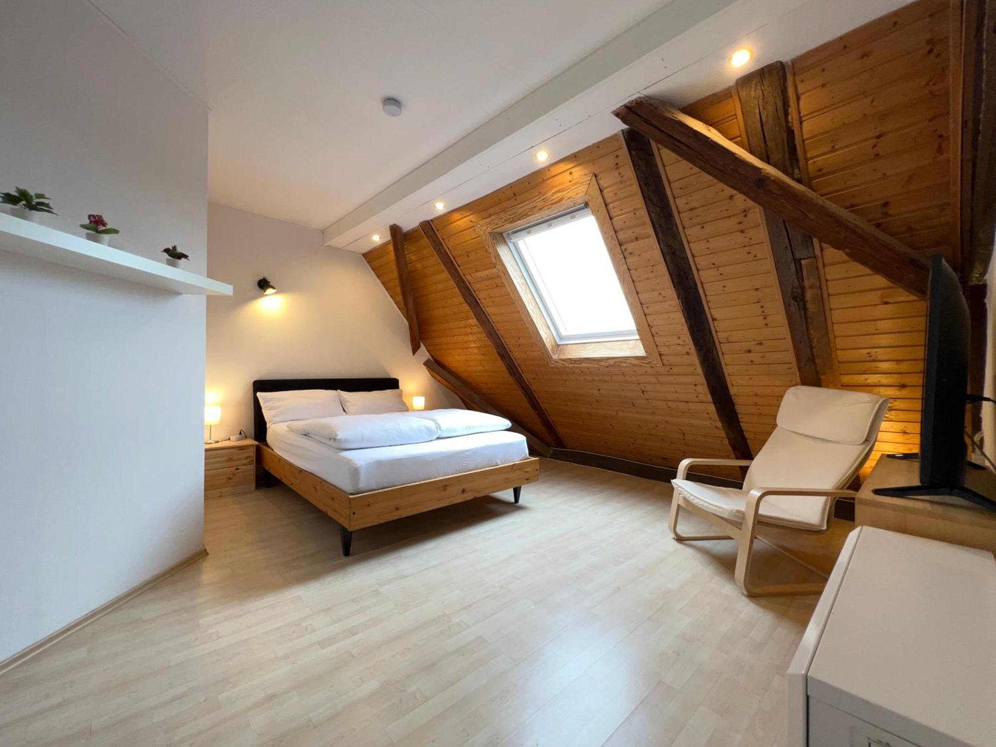 Uebernachten In Grosser Maisonette-Wohnung By Rabe 卡尔斯鲁厄 外观 照片